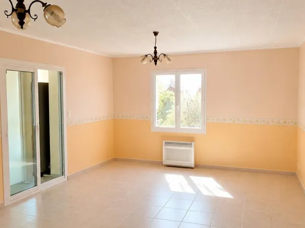 Une opportunité à ne pas manquer: découvrez cette magnifique maison.