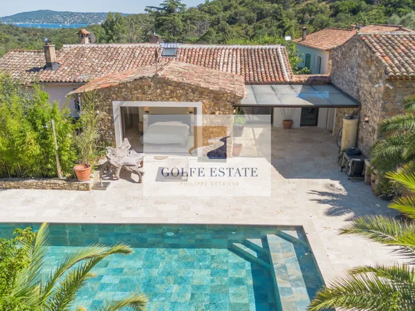 Propriété de charme: Bastide en pierres, 4 habitations, vue mer