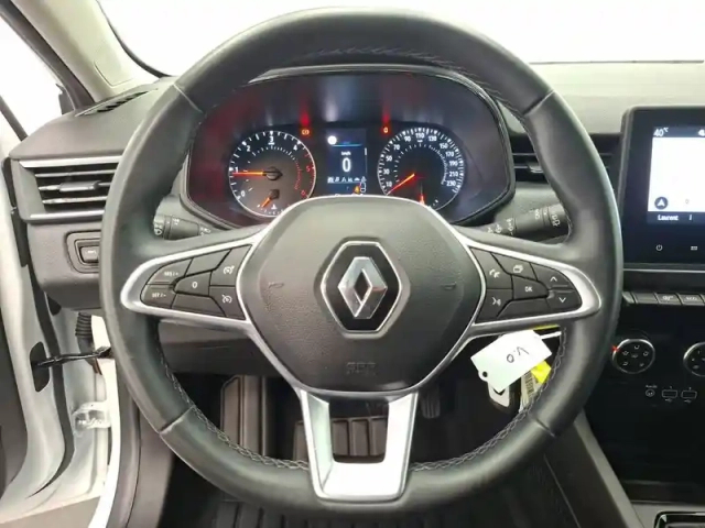 Renault Clio blue dci 100 - 21n — photo 32