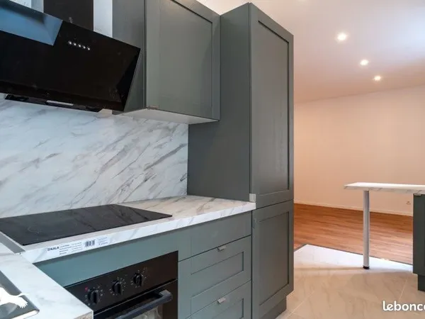 Studio 1 pièce 30 m²