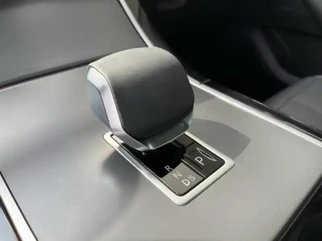 Land Rover Range Rover velar 2.0 p400e 404ch phev r-dynamic se awd bva — photo 8