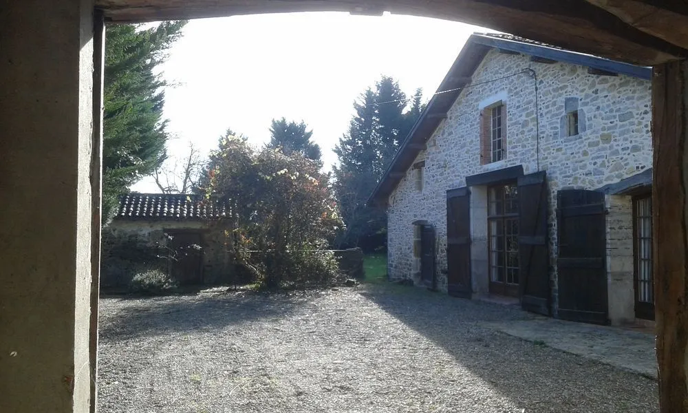 Photo 1