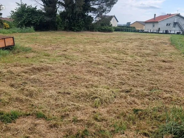 Terrain 2 093 m² Riscle