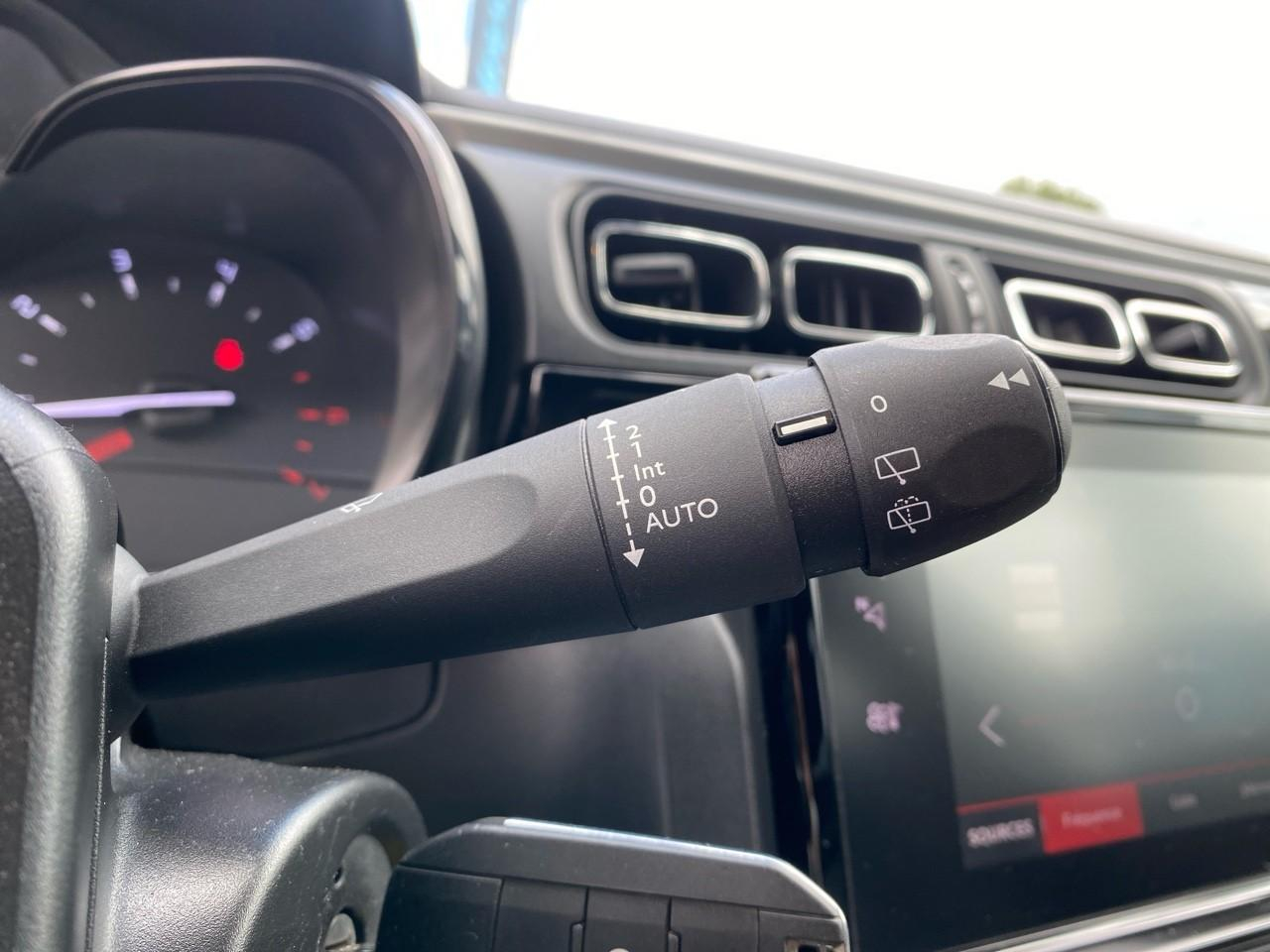 Citroën C3 1.2 puretech 83ch s&s shine — photo 18