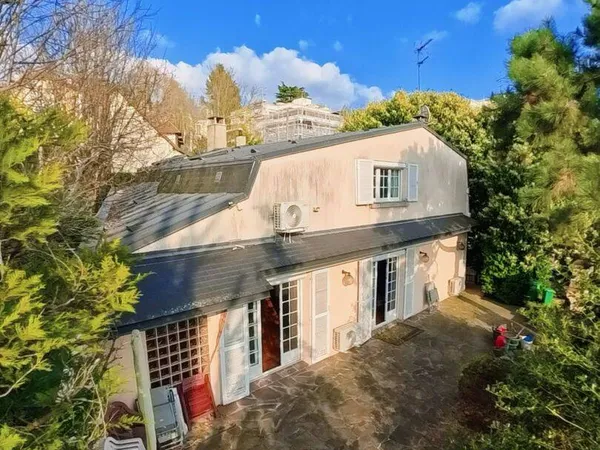 Villa 5 pièces 180 m²