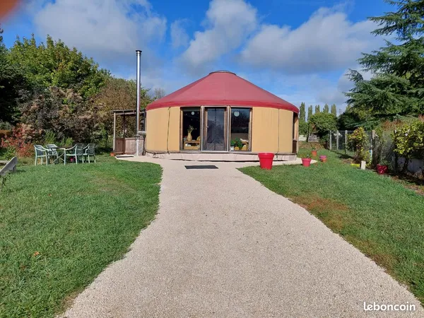 Yourte contemporaine de 50m2