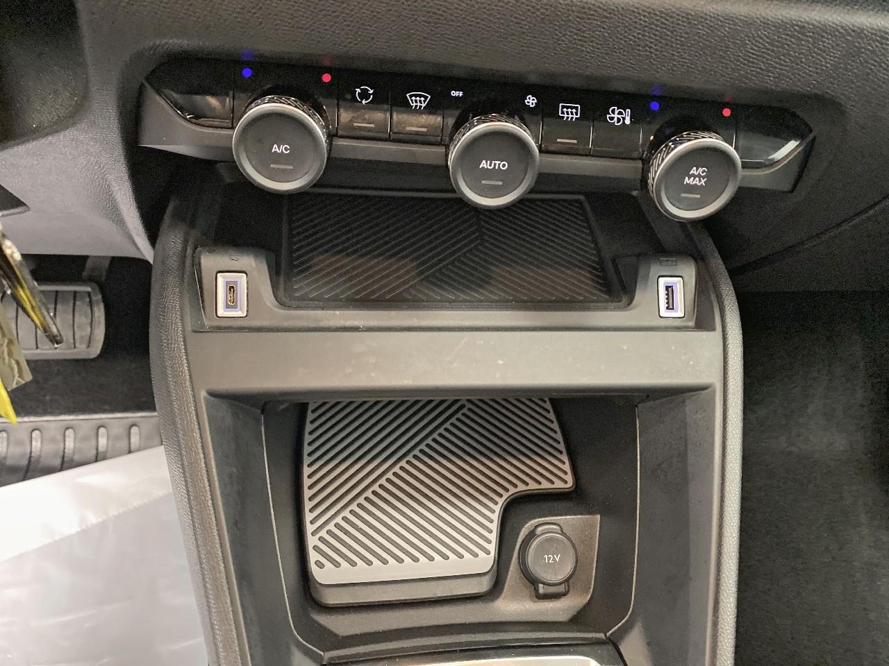 Citroën C4 X bluehdi 130 s&s eat8 feel pack — photo 15