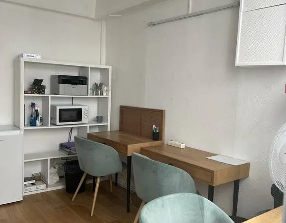 Bureau 12 m²