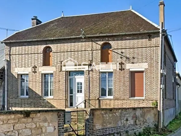 Ancien corps de ferme au potentiel unique !