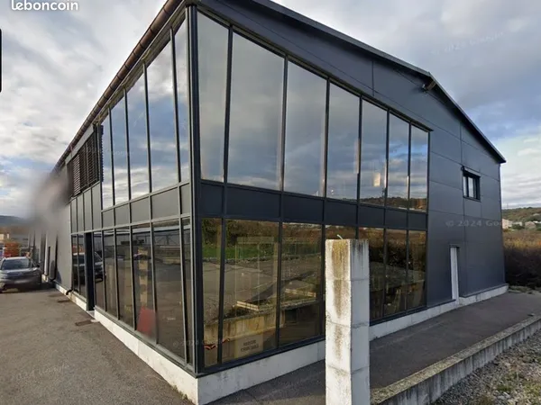 Loue Bâtiment Commercial / Artisanal LACHAPELLE SOUS AUBENAS