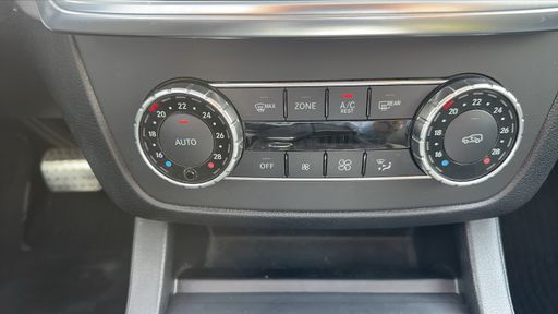 Mercedes Classe GL 350 3.0 CDI V6 4Matic 258 - Excecutive – 2014 – 200991 km – Diesel – Boîte Automatique — photo 4