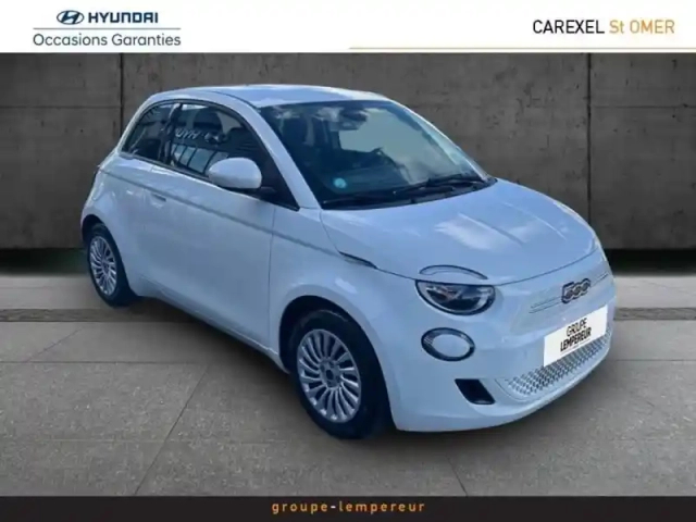 Fiat 500 e 95ch action