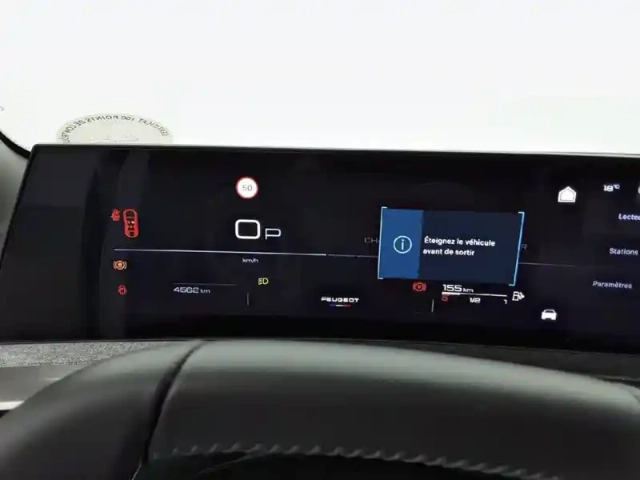 Peugeot 3008 hybrid 136 e-dcs6 — photo 10