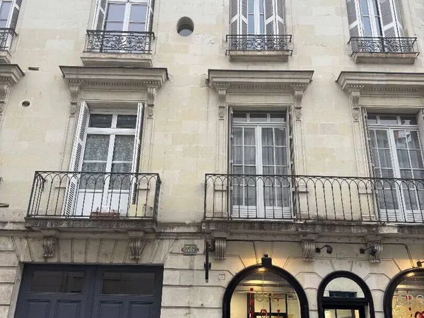 Stockage Vente Tours   5500€
