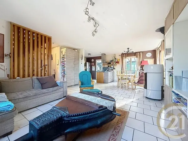 Maison 5 pièces 403 m²