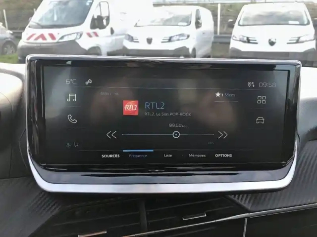 Peugeot 208 100 s&amp;s bvm6 — photo 15