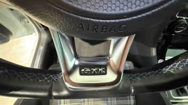 Volkswagen Golf 1.4 hybrid rechargeable opf 204 dsg6 — photo 26