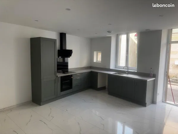 Maison de ville de 115 m2 entièrement rénovée
