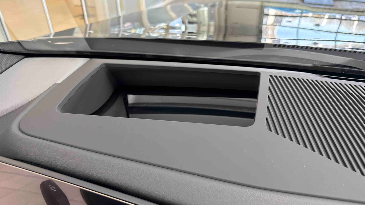 BMW 550e xDrive PHEV 489 ch BVA8 — photo 30