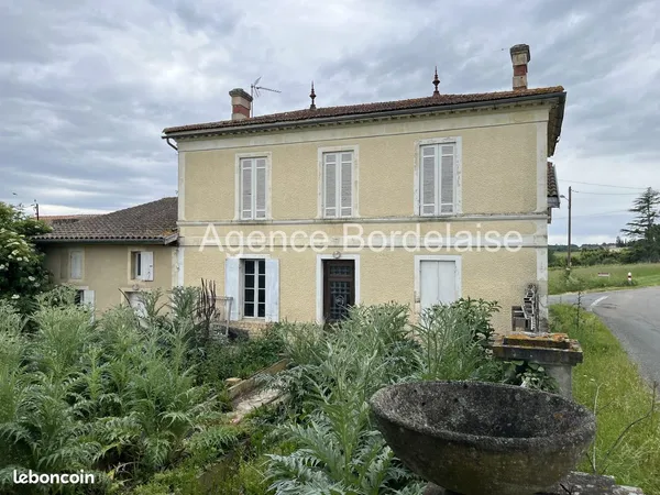 Maison 7 pièces 260 m²
