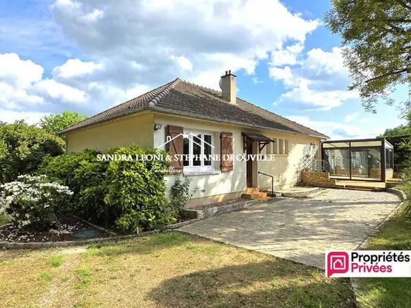 JOUY - RAVISSANTE MAISON de 129 m² 4 pièces