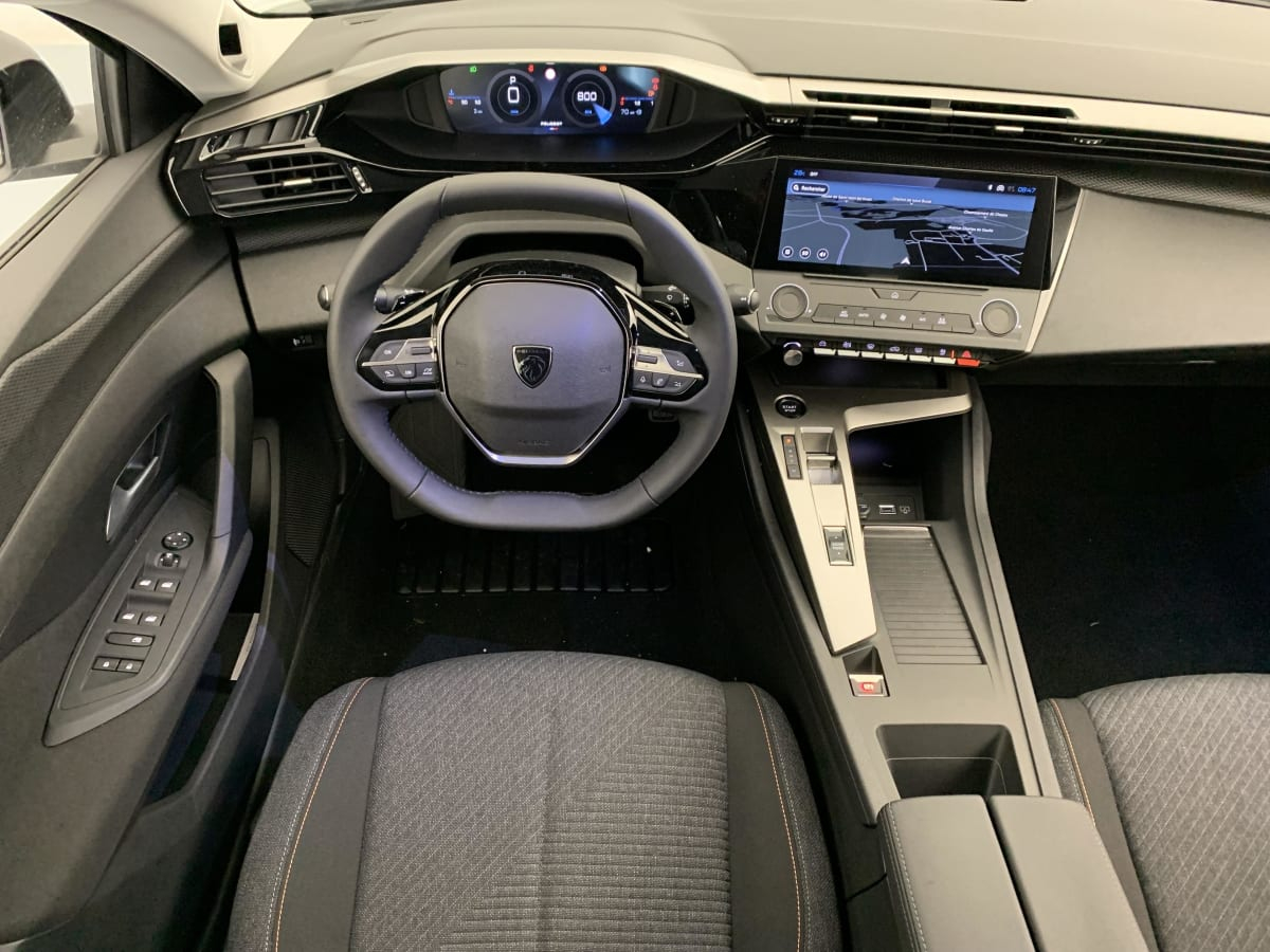 Peugeot 308 — photo 13