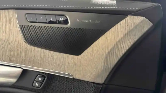 Volvo Xc90 recharge t8 awd 310+145 ch geartronic 8 7pl — photo 25