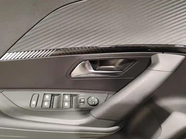 Peugeot 2008 puretech 100 s&amp;s bvm6 allure — photo 20