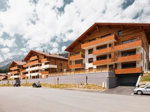 T3 meublé dernier étage avec terrasse, vue montagne, cave et garage - Saint-Jean-de-Sixt