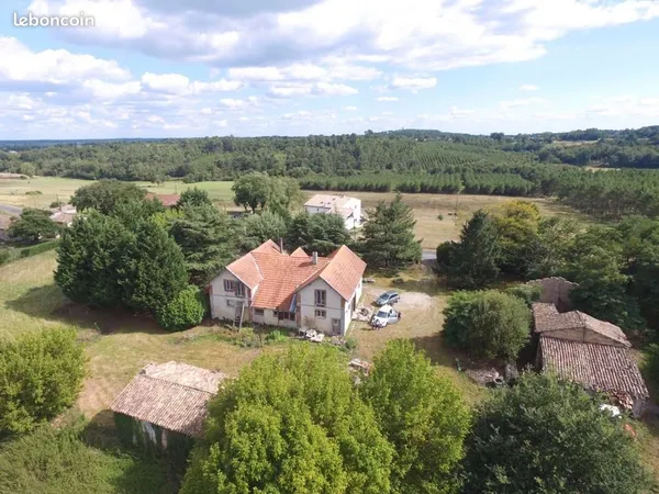 Maison 8 pièces 140 m²