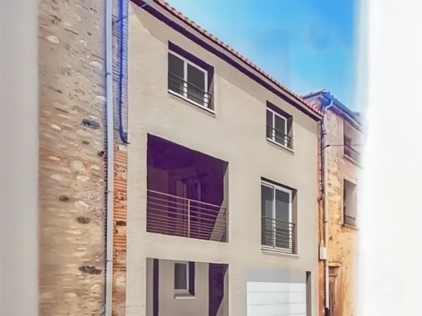 Dpt Pyrénées Orientales (66), en exclusivité - Au coeur du village Catalan de Banyuls-dels-Aspres - 