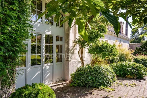 Maison 9 pièces 450 m²