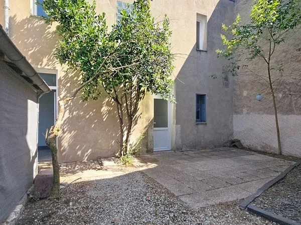 Tours Place Strasbourg - Maison avec extérieur au calme
