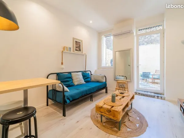 Studio meublé 20 m² + terrasse 16 m² - Longchamp