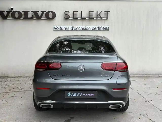 Mercedes Glc coupe 300 de hybrid eq 9g-tronic 4matic — photo 3