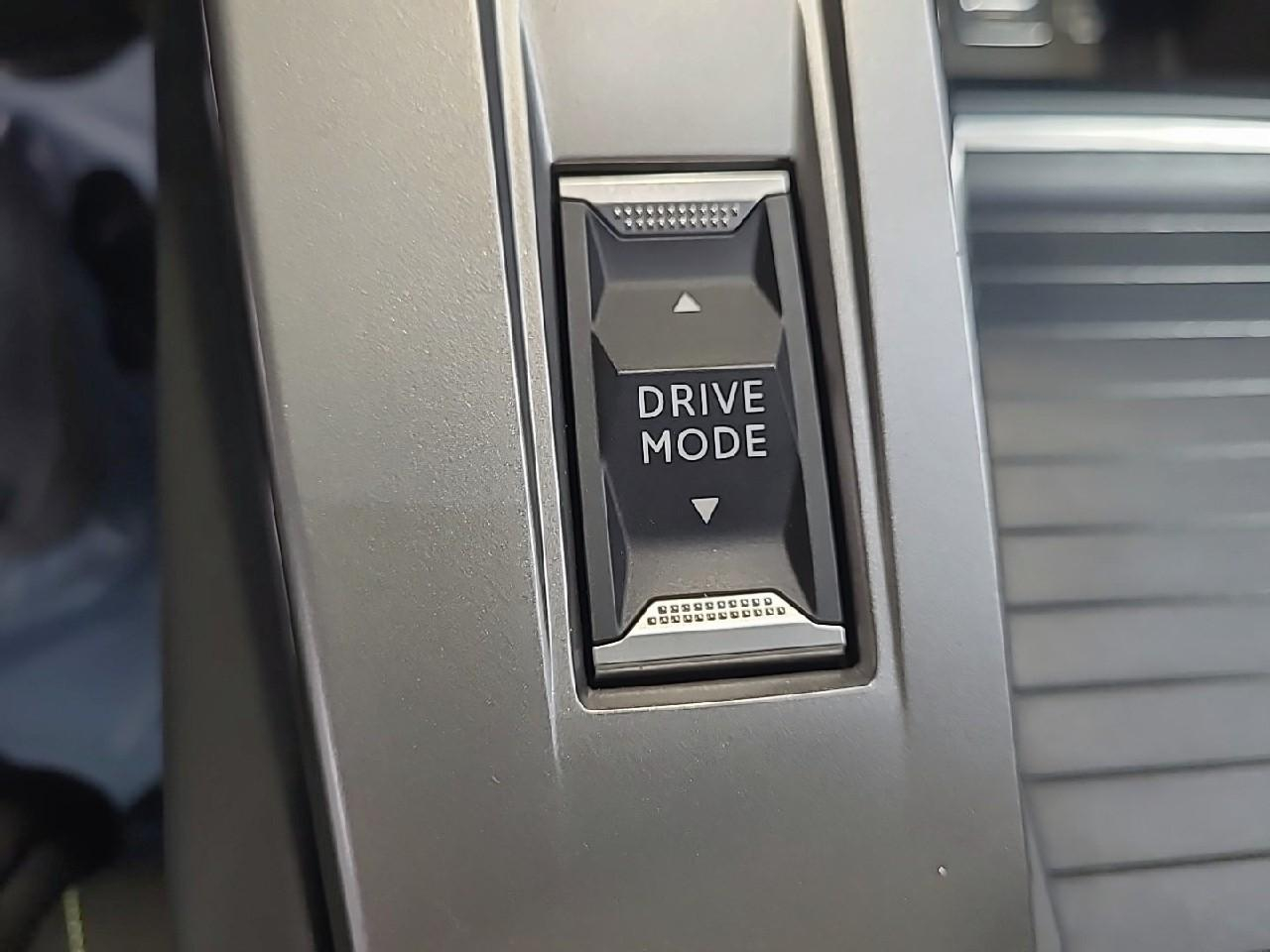 Peugeot 308 plug-in hybrid 195 ch e-dcs7 gt — photo 20