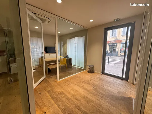 Local commercial 84 m² MACON