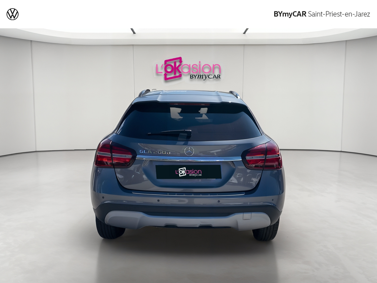 Mercedes GLA 200 d 7-G DCT — photo 4