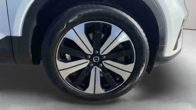 Volvo Xc40 t5 recharge 180+82 ch dct7 — photo 14