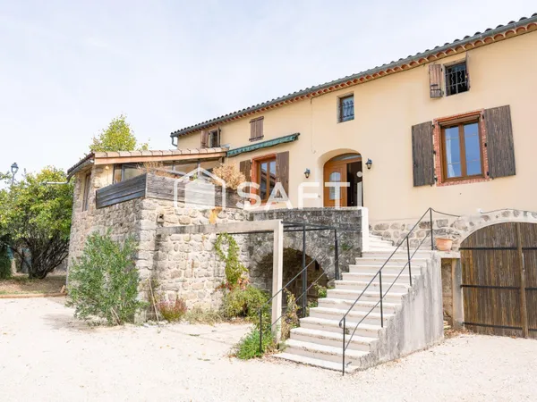 07140 : Ancienne Magnagnerie de 190m² sur 690m² de terrain