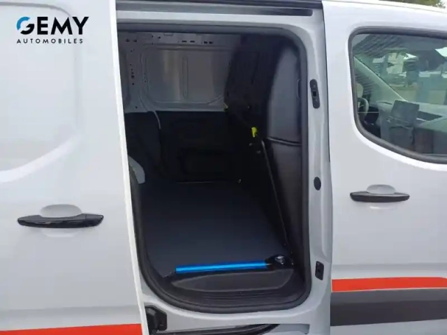 Citroën Berlingo van m diesel 100 ch manuelle — photo 37