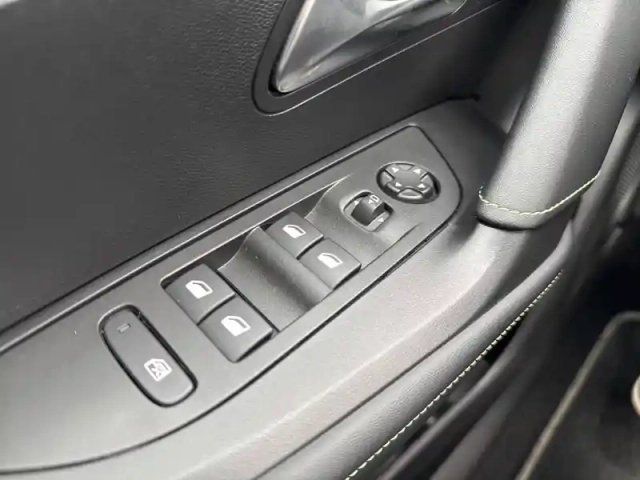 Peugeot 2008 puretech 130 s&amp;s eat8 — photo 51