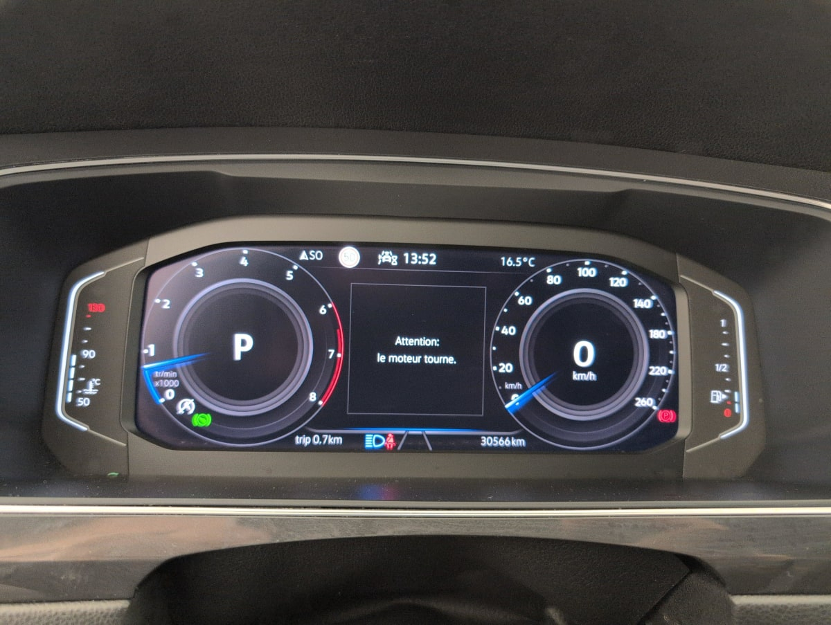 Volkswagen Tiguan Allspace — photo 23