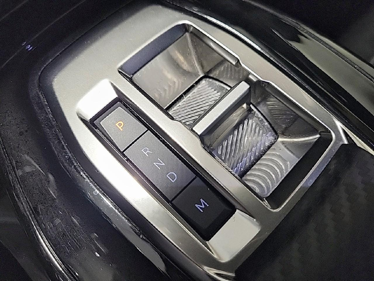 Peugeot 2008 puretech 130 s&s eat8 allure — photo 17