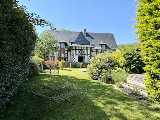 Maison 7 pièces 180 m²
