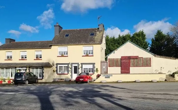 CÔTES-D'ARMOR, Corlay, Spacieuse maison de 6 chambres, idéale pour un projet de chambres d'hôtes, av