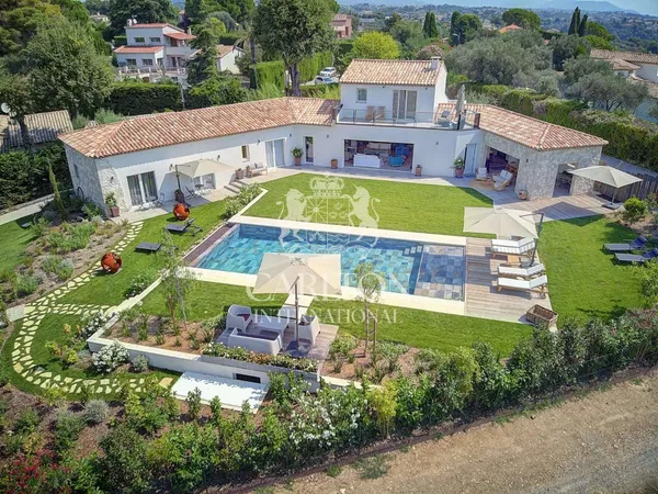 Villa 6 pièces 200 m²