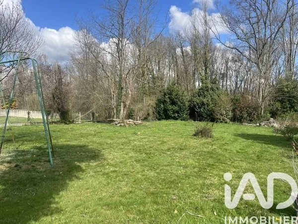 Terrain constructible 1900 m²
