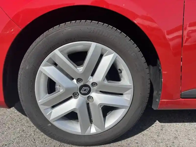 Renault Clio tce 90 ch gsr2 — photo 11