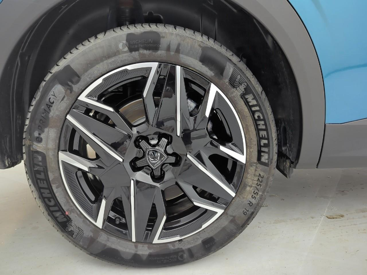 Peugeot 5008 hybrid 145 ch e-dcs6 allure — photo 30